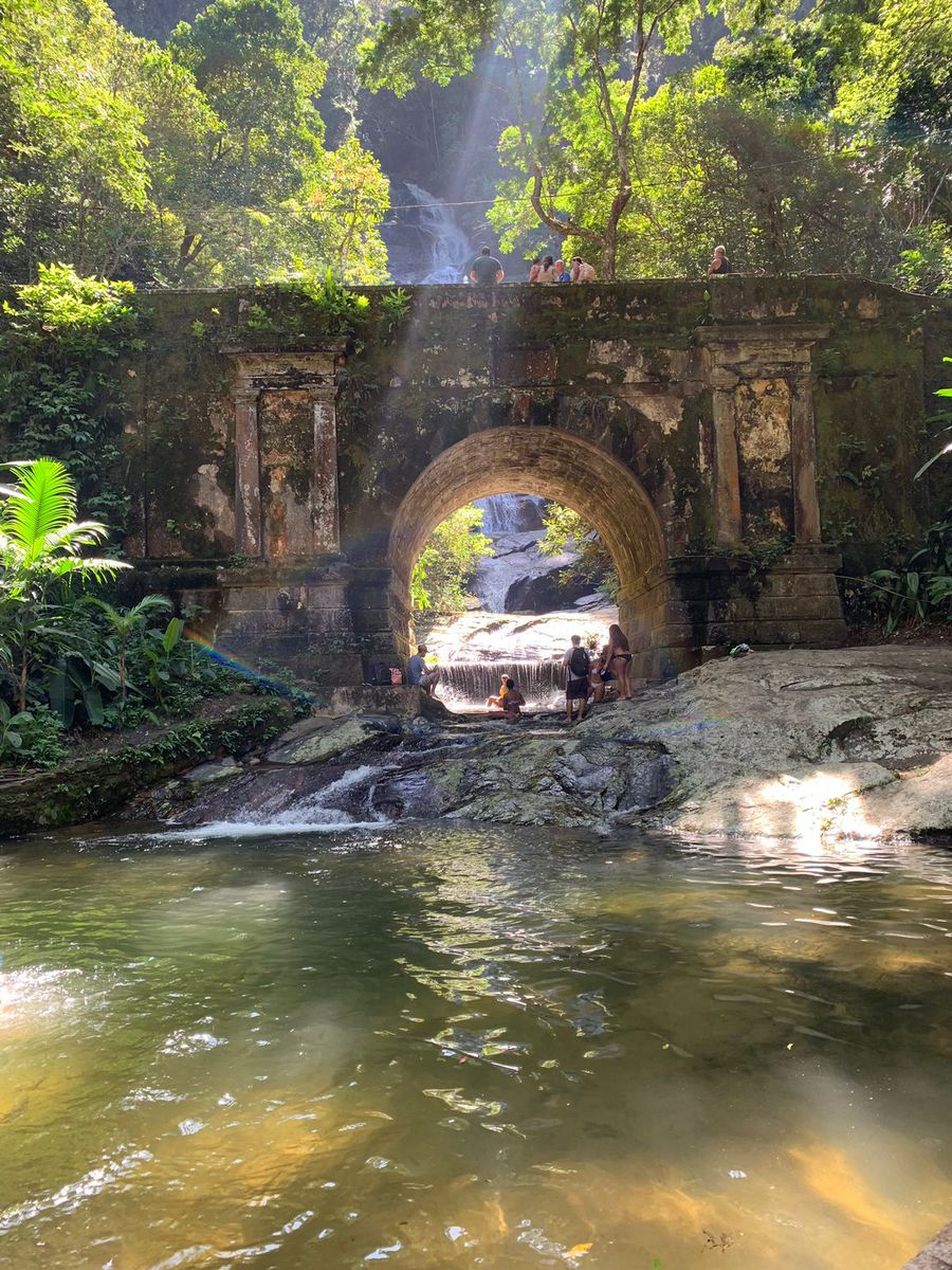 Trekkingtour durch Regenwald mit mehreren Wasserfällen im Parque Nacional Da Tijuca / Alto da Boa Vista